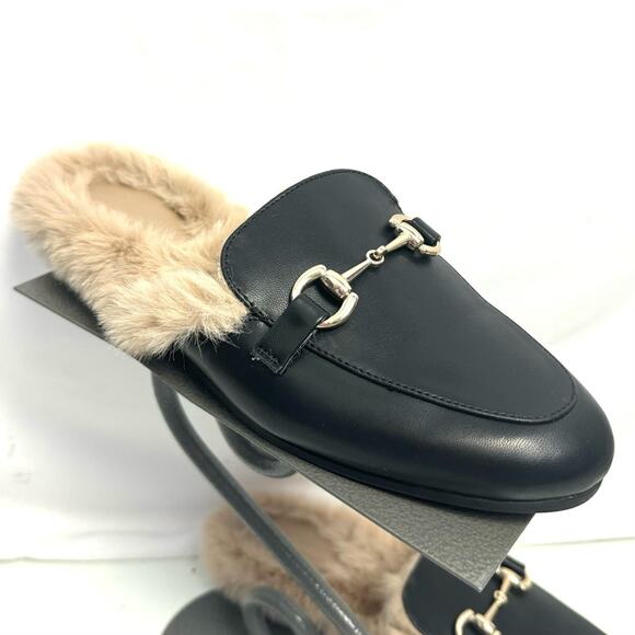 BCBGeneration Black Faux Fur Loafers Slides Shoes Size 7 - Picture 1 of 6